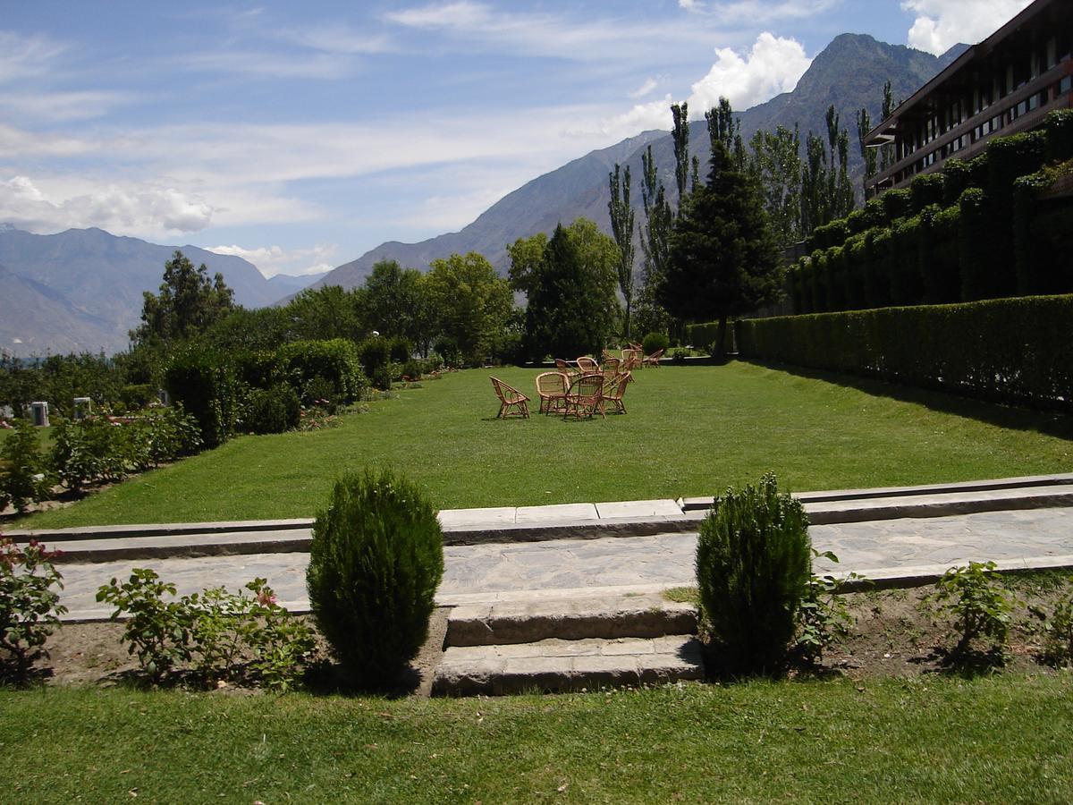 Gilgit Serena Hotel Exterior foto