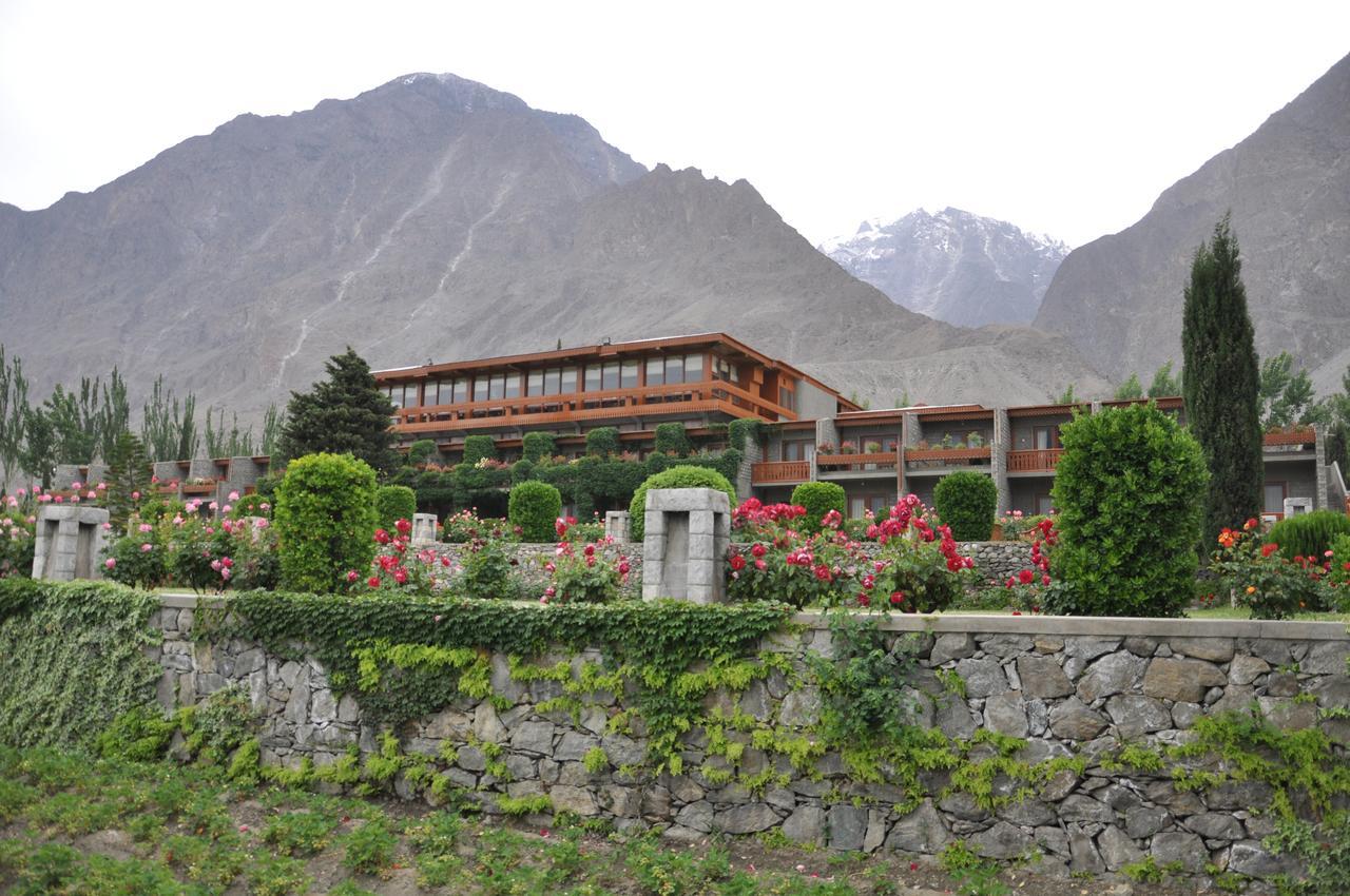 Gilgit Serena Hotel Exterior foto